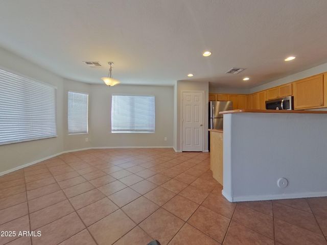 24172 W DESERT BLOOM Street, Buckeye, AZ 85326