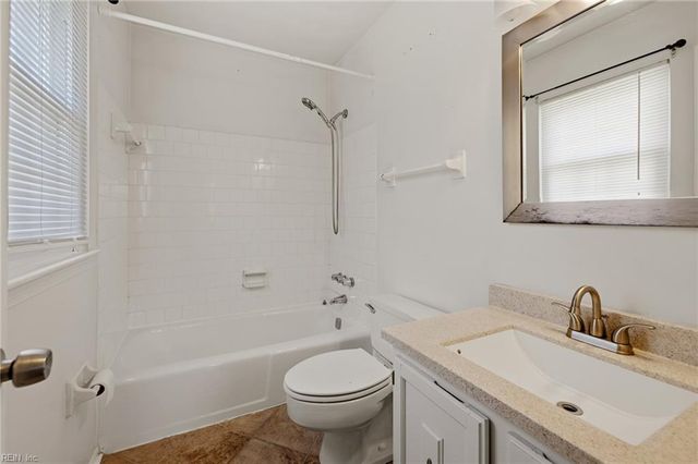 3187 Reese DR, Portsmouth, VA 23703