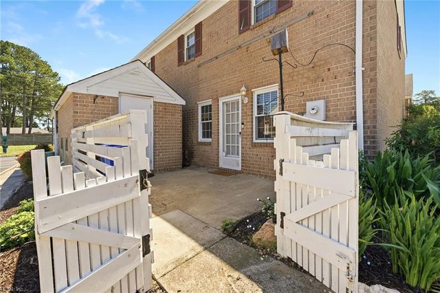3187 Reese DR, Portsmouth, VA 23703