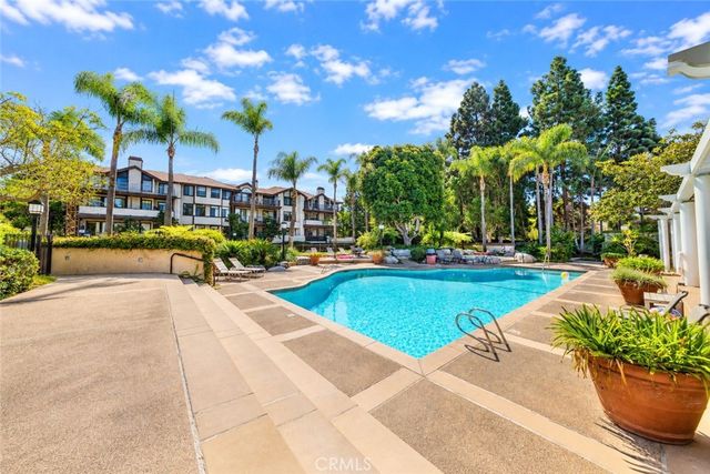2551 Plaza Del Amo, Torrance, CA 90503