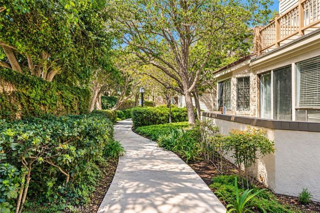 2551 Plaza Del Amo, Torrance, CA 90503