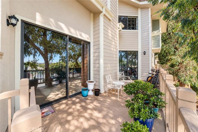 2551 Plaza Del Amo, Torrance, CA 90503