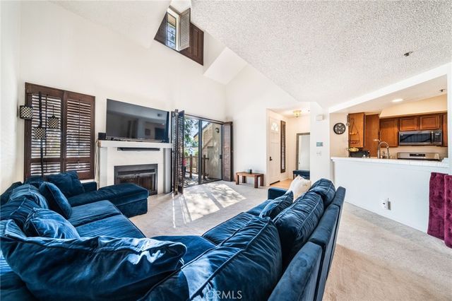 2551 Plaza Del Amo, Torrance, CA 90503