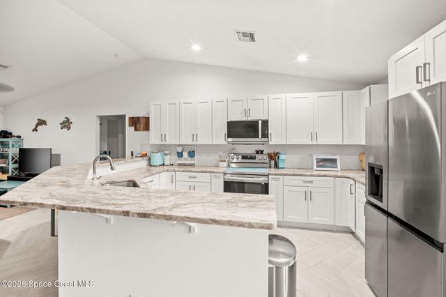 8615 102nd Court, Vero Beach, FL 32967