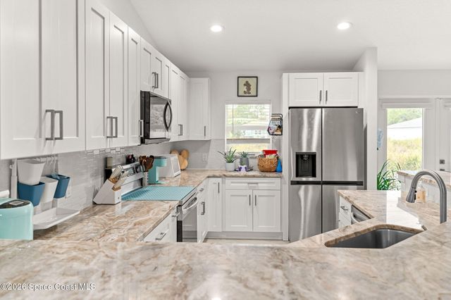 8615 102nd Court, Vero Beach, FL 32967