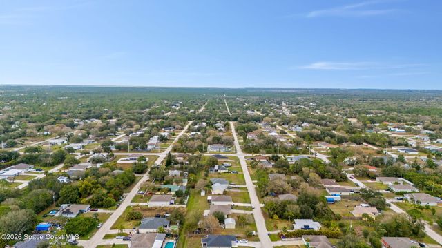 8615 102nd Court, Vero Beach, FL 32967