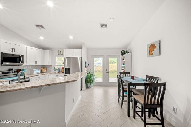 8615 102nd Court, Vero Beach, FL 32967