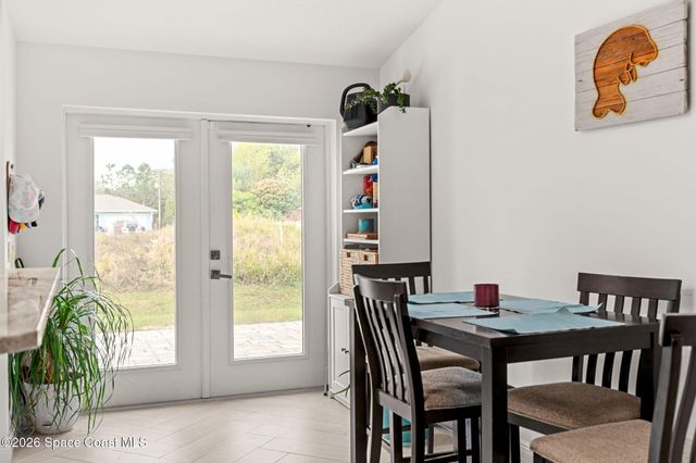 8615 102nd Court, Vero Beach, FL 32967