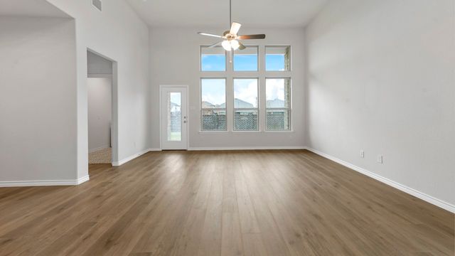 2057 Hearn Drive, Royse City, TX 75189