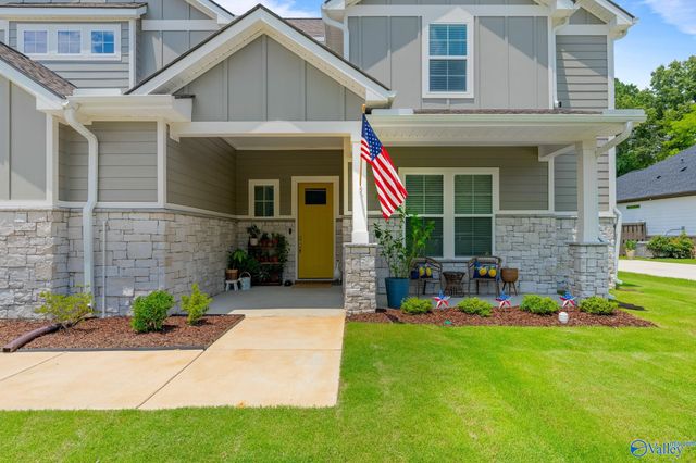 7529 Speckle Belly Boulevard SE, Owens Cross Roads, AL 35763