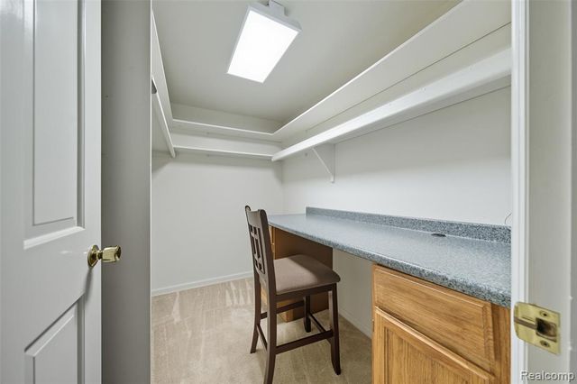 19710 W 13 Mile Road 108, Beverly Hills, MI 48025