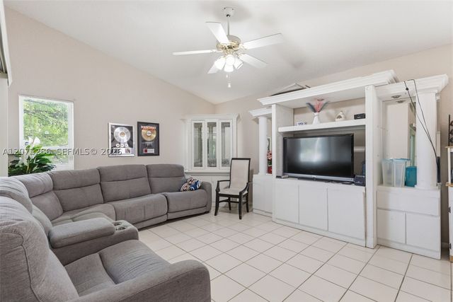 3211 NW 123 Ave, Coral Springs, FL 33065