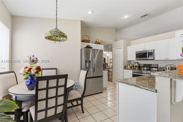 3211 NW 123 Ave, Coral Springs, FL 33065