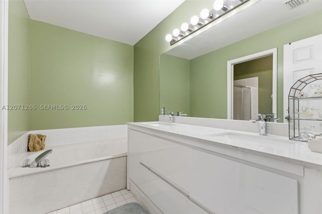 3211 NW 123 Ave, Coral Springs, FL 33065