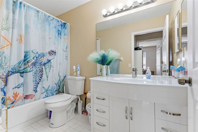 3211 NW 123 Ave, Coral Springs, FL 33065
