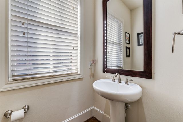 2171 Helsminster Drive, Dallas, TX 75201