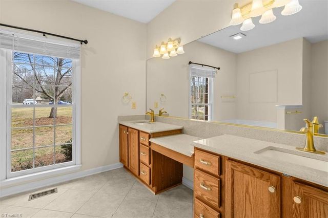 6101 Oak Glenn Court, Summerfield, NC 27358