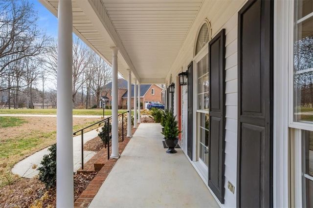 6101 Oak Glenn Court, Summerfield, NC 27358