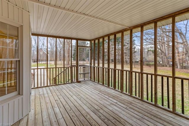 6101 Oak Glenn Court, Summerfield, NC 27358