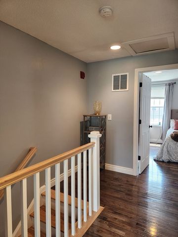 129 Lowell Street 4, Peabody, MA 01960