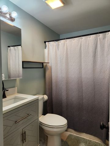 129 Lowell Street 4, Peabody, MA 01960