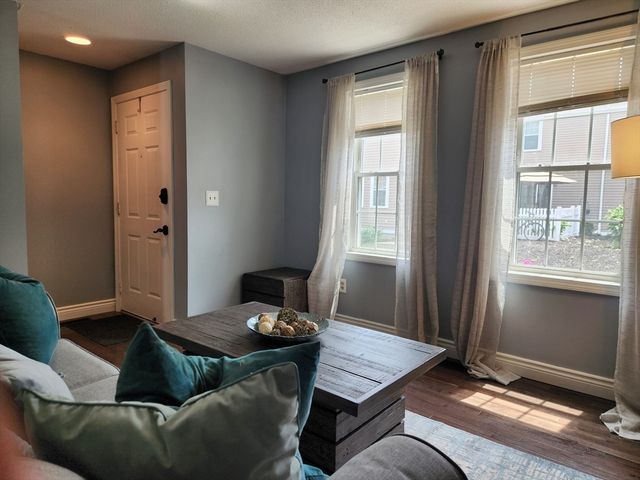 129 Lowell Street 4, Peabody, MA 01960