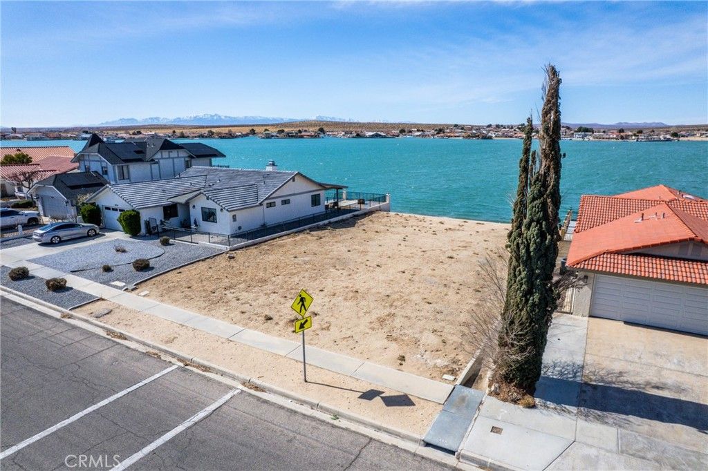 26734 Blue Water Road, Helendale, CA 92342