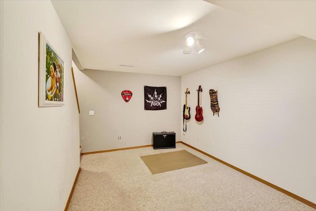 823 Vista Ridge Drive, Mount Horeb, WI 53572