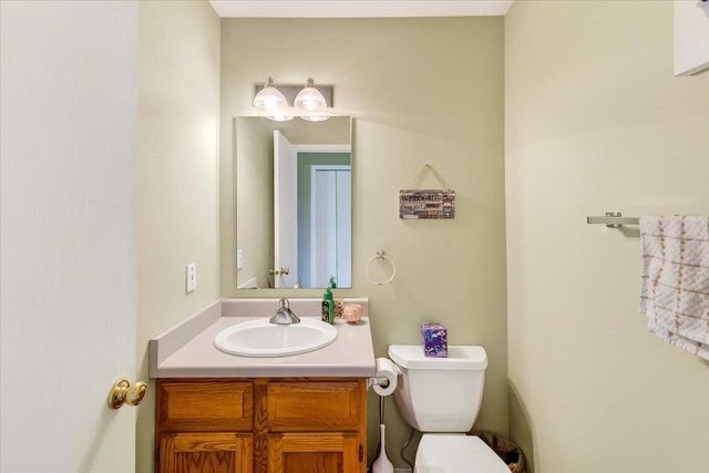 823 Vista Ridge Drive, Mount Horeb, WI 53572