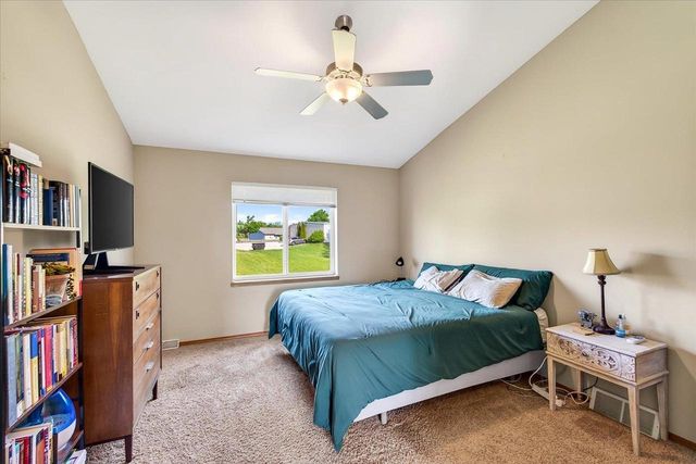 823 Vista Ridge Drive, Mount Horeb, WI 53572