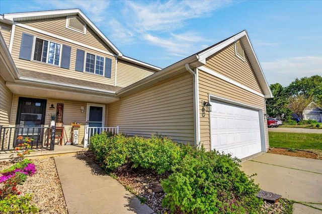 823 Vista Ridge Drive, Mount Horeb, WI 53572