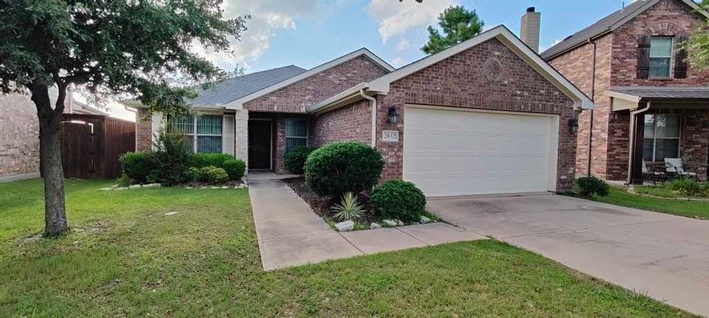 2832 Cresent Lake Drive, Little Elm, TX 75068