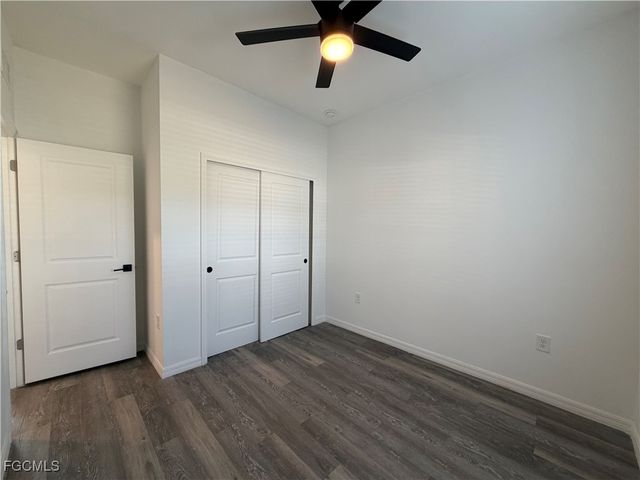 5207 30th ST SW, Lehigh Acres, FL 33973