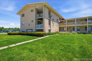 14501 Keystone Avenue 9, Midlothian, IL 60445