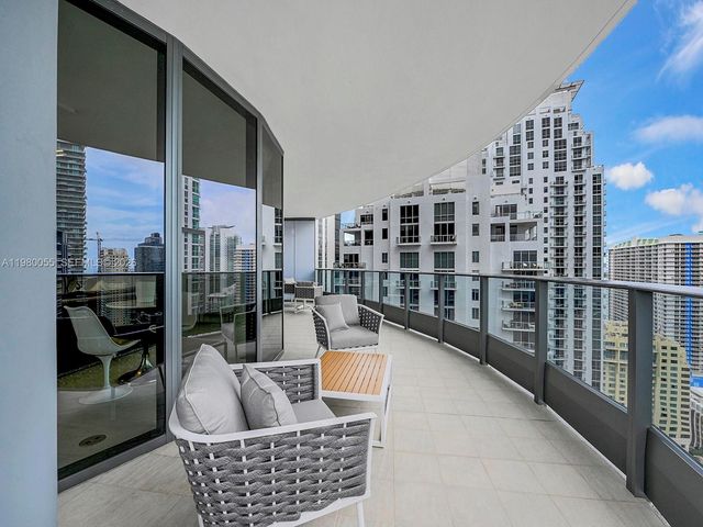1000 Brickell Plz 3402, Miami, FL 33131