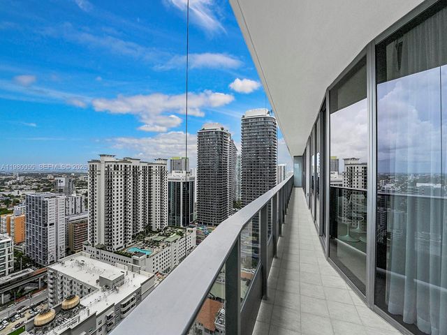 1000 Brickell Plz 3402, Miami, FL 33131
