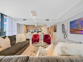 1000 Brickell Plz 3402, Miami, FL 33131