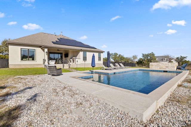 225 Spicewood Trails DR, Spicewood, TX 78669