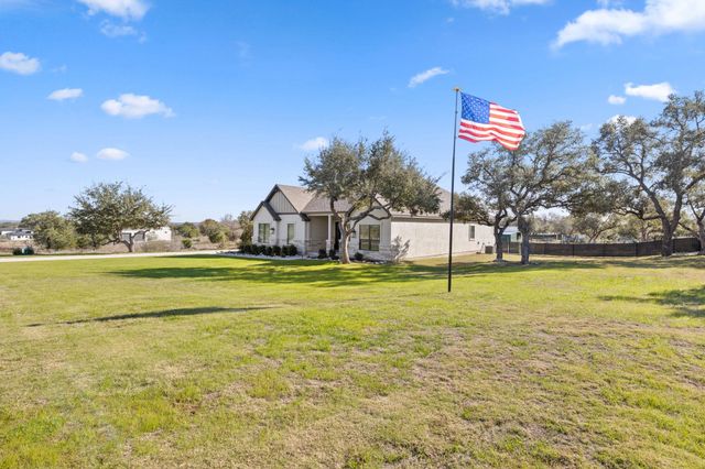 225 Spicewood Trails DR, Spicewood, TX 78669