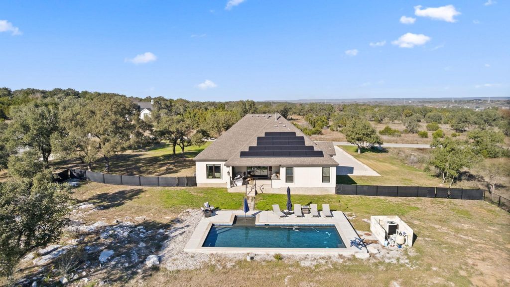 225 Spicewood Trails DR, Spicewood, TX 78669