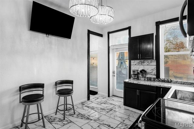 2845 Chippewa Street, St Louis, MO 63118