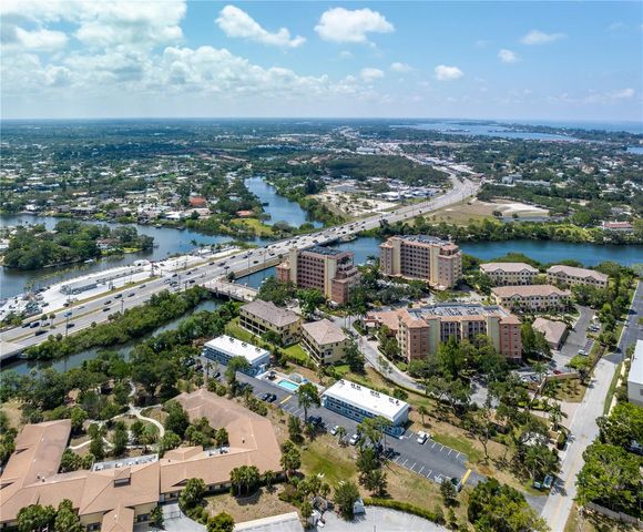 1860 PHILLIPPI SHORES DRIVE 7A, Sarasota, FL 34231