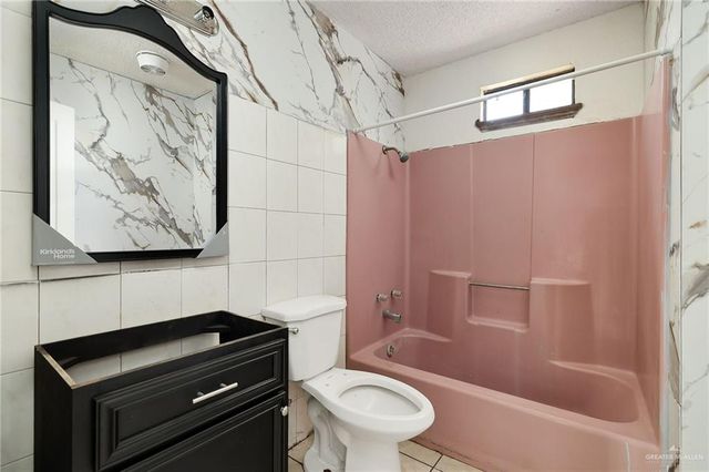 1202 W I Street, Mission, TX 78572