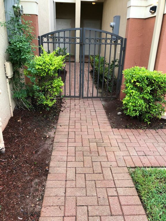 4310 Vineyard Circle 4310, Weston, FL 33332