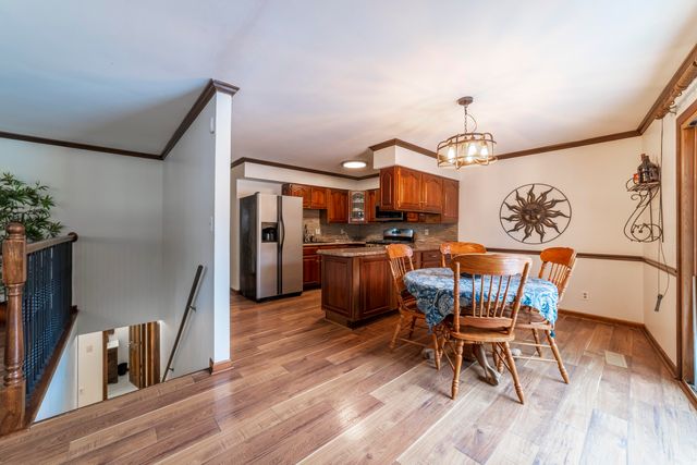 1051 W 129th Avenue, Crown Point, IN 46307