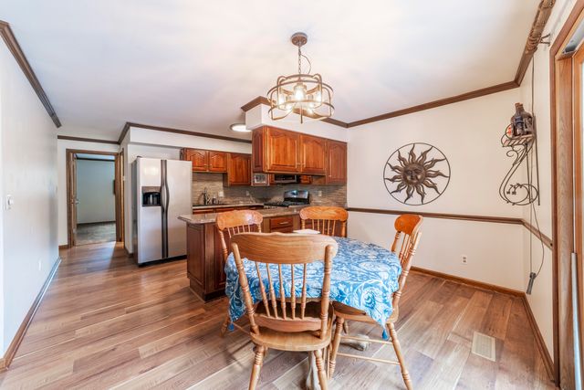 1051 W 129th Avenue, Crown Point, IN 46307