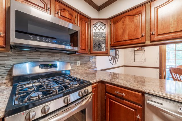 1051 W 129th Avenue, Crown Point, IN 46307