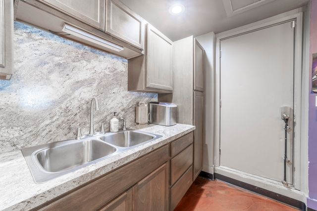 1051 W 129th Avenue, Crown Point, IN 46307