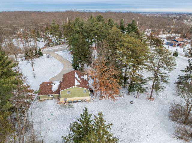 1051 W 129th Avenue, Crown Point, IN 46307