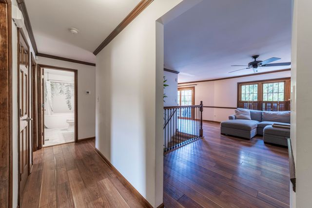 1051 W 129th Avenue, Crown Point, IN 46307